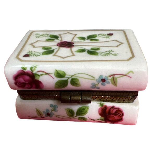 1993 Avon Bible Hinged Limoge trinket box God Bless You on the inside appx 2x2x1 - Picture 5 of 10